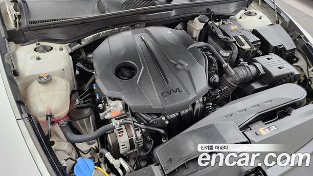 Hyundai Sonata 2.0 — photo 1 of 20