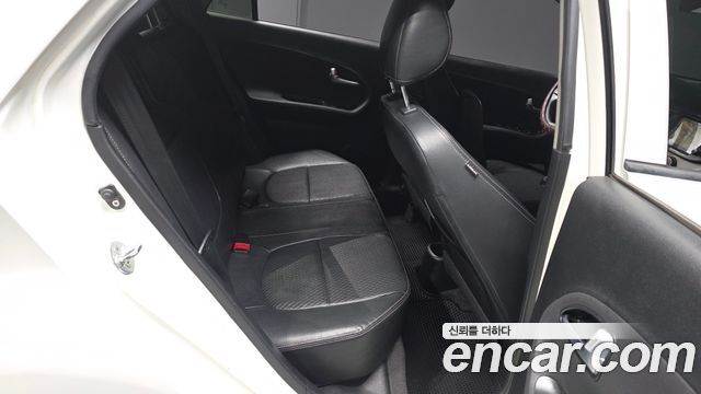 Kia morning Luxury — photo 1 of 20