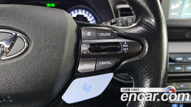 Hyundai Veloster 2.0 N — photo 1 of 32