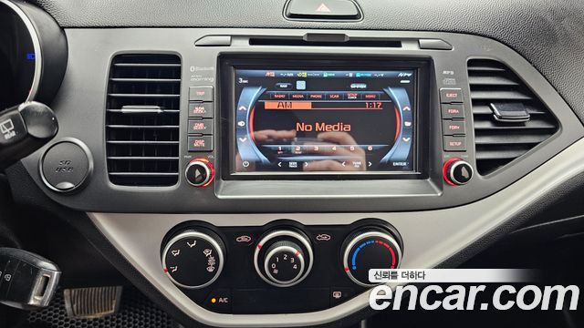 Kia morning Deluxe — photo 1 of 20