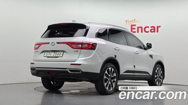 Renault-KoreaSamsung QM6 Diesel 4WD RE Signature — photo 1 of 32