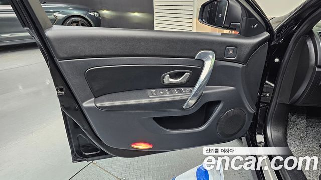 Renault-KoreaSamsung SM5  LE — photo 1 of 29