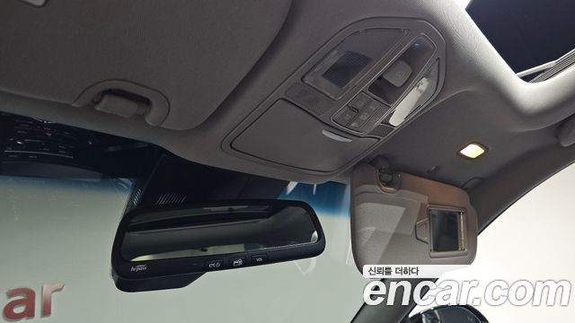 Hyundai Maxcruz Gas 3.3 4WD — photo 1 of 34