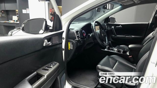 Kia Sportage Diesel 2WD Prestige — photo 1 of 30