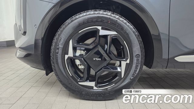 Kia Sportage HEV 1.6 2WD — photo 1 of 32
