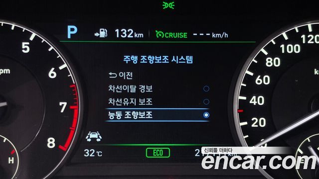 Genesis EQ900 3.8 GDI AWD — photo 1 of 20