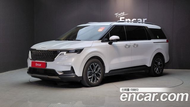 Kia Canival Gasoline 9-Seater Noblesse — photo 1 of 34