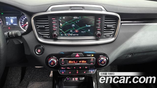 Kia Sorento Diesel 2.2 4WD — photo 1 of 32