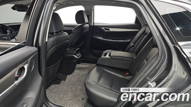Hyundai Grandeur 3.0 LPi — photo 1 of 35