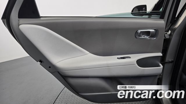 Hyundai Ioniq6 Long Range AWD — photo 1 of 35