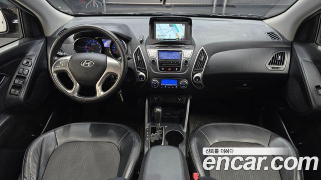 2010 Hyundai Tucson Diesel 2WD LX20, photograph 9