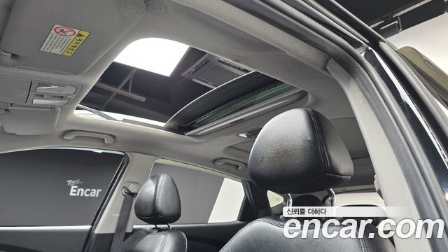2010 Hyundai Tucson Diesel 2WD LX20, photograph 11