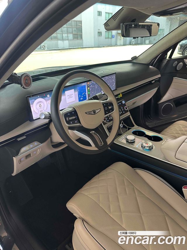 Genesis GV80 2.5T Gasoline AWD — photo 1 of 19