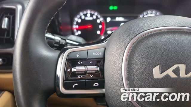 Kia Sorento Gasoline 2.5T 2WD — photo 1 of 33