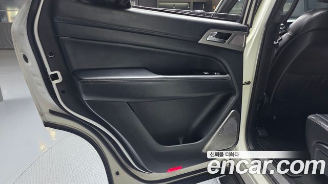 2017 KG_Mobility_Ssangyong Rexton Diesel 2.2 4WD, photograph 3