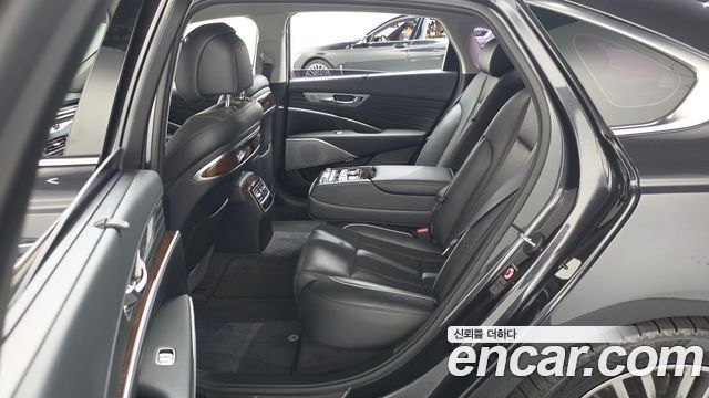 Kia K9 3.8 GDI AWD — photo 1 of 34