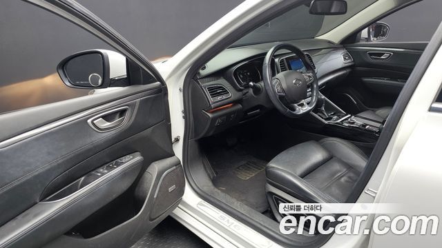 Renault-KoreaSamsung SM6 2.0 GDe LE — photo 1 of 37