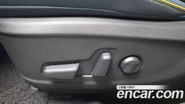 Hyundai Kona 1.6 Turbo 2WD — photo 1 of 33