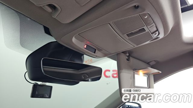 Renault-KoreaSamsung QM6 2.0 GDe RE Signature 2WD — photo 1 of 20