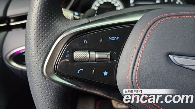 Genesis GV70 2.5T Gasoline AWD — photo 1 of 34