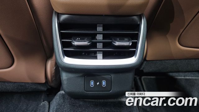 Hyundai Grandeur Exclusive — photo 1 of 38