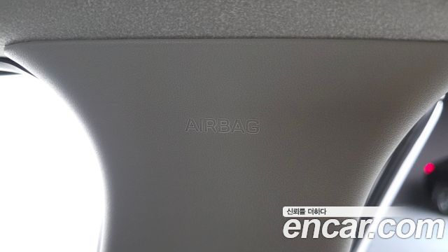 Kia Niro Air — photo 1 of 33