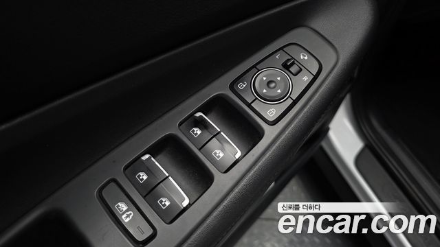 Hyundai Santafe HEV 1.6 2WD — photo 1 of 36