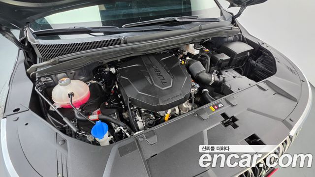 Kia Canival Diesel 7-Seater Noblesse — photo 1 of 34
