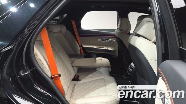 2026 Genesis GV70 2.5T Gasoline AWD, photograph 1