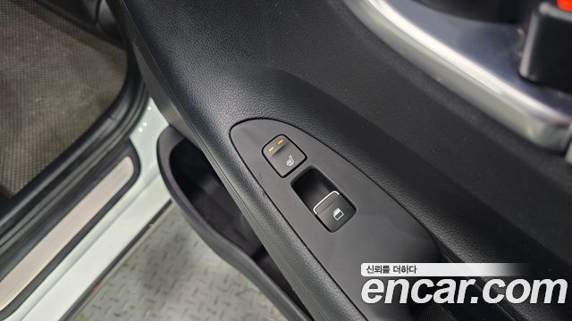 Hyundai Grandeur 3.0 LPi Modern (Rental Car)