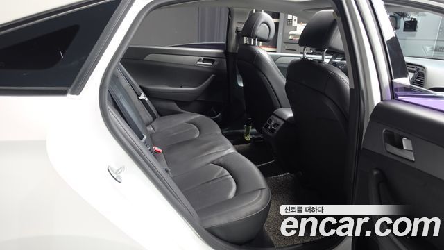 2015 Hyundai Sonata LPI Modern, photograph 12