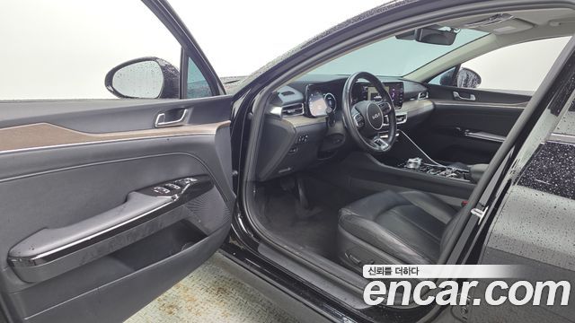 Kia K5 Noblesse — photo 1 of 37