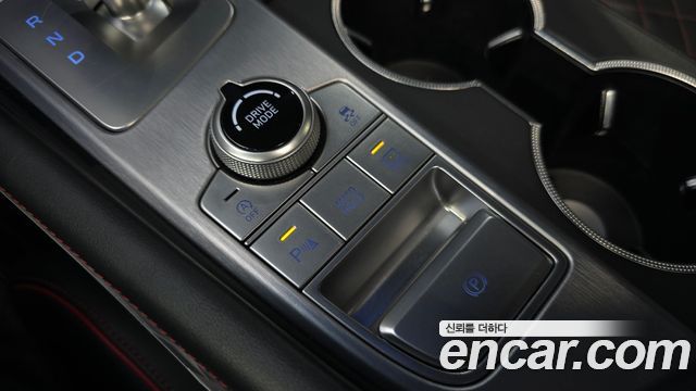 Genesis G70 2.0T — photo 1 of 34