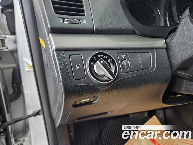 Hyundai i40 1.7 VGT — photo 1 of 19