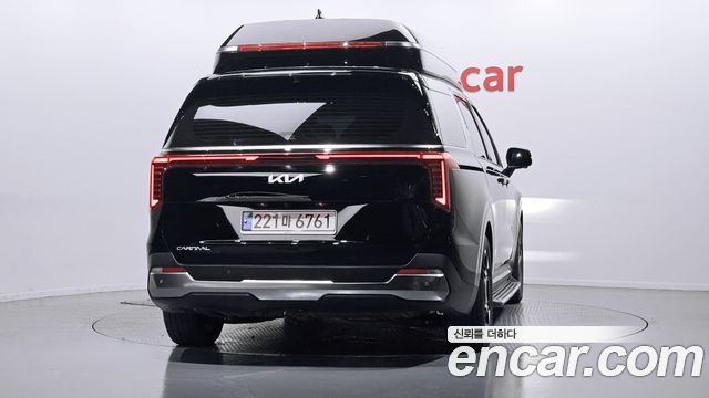 2024 Kia Canival Gasoline 4-Seater Hi Limousine, photograph 2