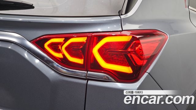 KG_Mobility_Ssangyong KORANDO Gasoline 1.5 2WD C5 — photo 1 of 30
