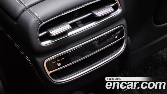 Genesis GV80 2.5T Gasoline AWD — photo 1 of 35