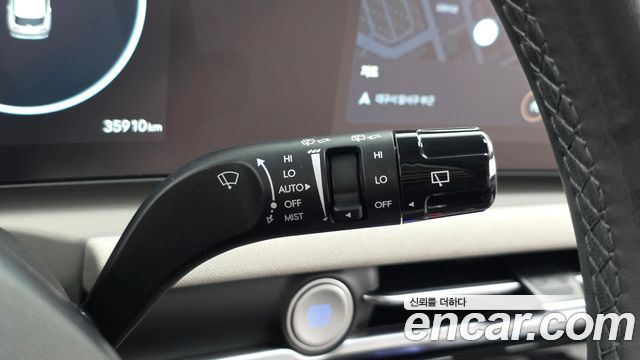Hyundai Tucson HEV 1.6 2WD — photo 1 of 35