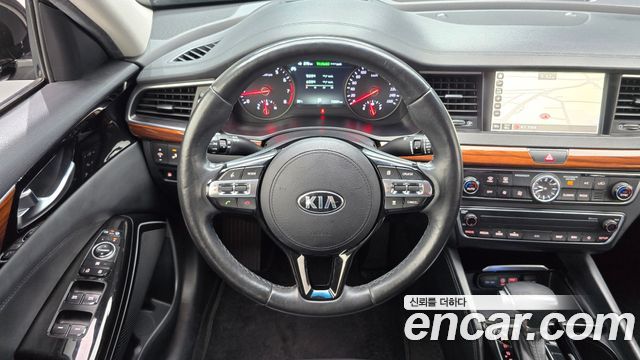 Kia K7 2.4 GDI Limited — photo 1 of 33