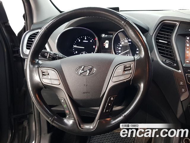 Hyundai Santafe Diesel 2.0 2WD — photo 1 of 20