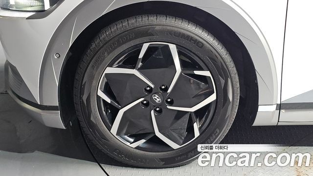 Hyundai Ioniq5 Long Range AWD — photo 1 of 33