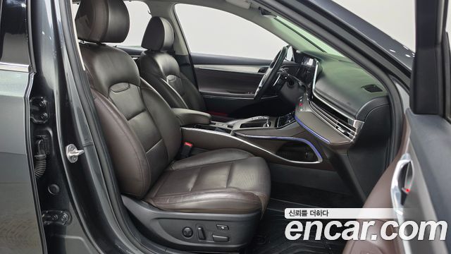 Hyundai Grandeur 2.5 — photo 1 of 39