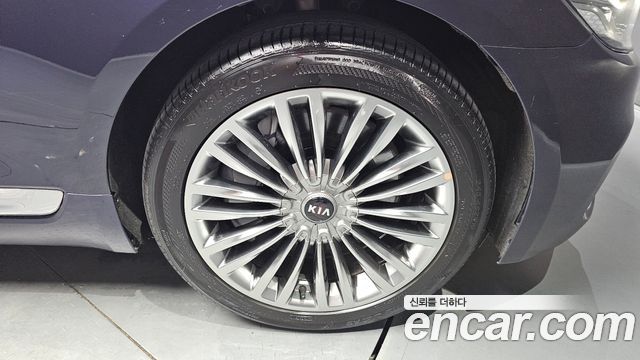Kia K9 5.0 GDI AWD — photo 1 of 30