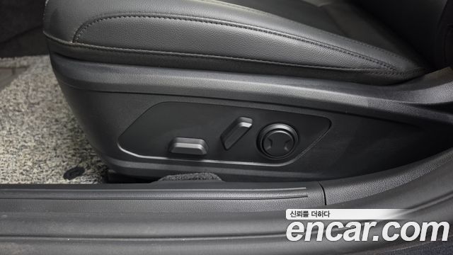 Hyundai Grandeur 2,5 Gasoline 2WD — photo 1 of 34