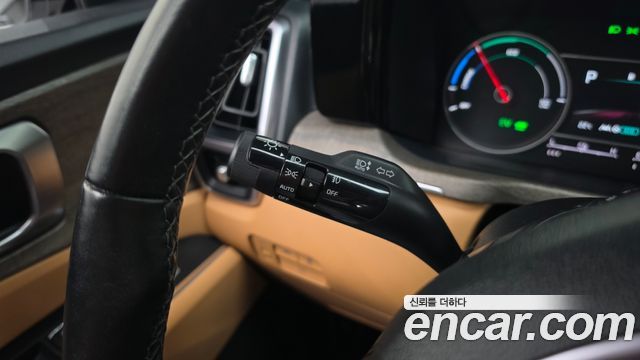 Kia Sorento HEV 1.6 2WD — photo 1 of 37