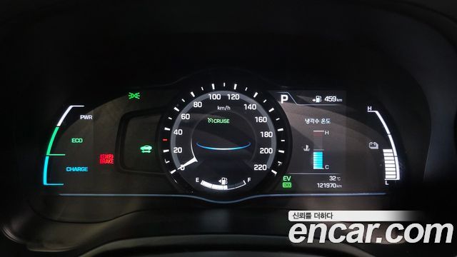 Hyundai Ioniq Q — photo 1 of 20