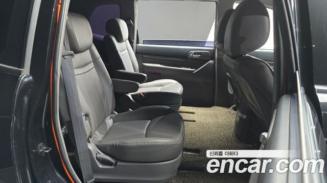 KG_Mobility_Ssangyong KORANDO 4WD GT 9-seater