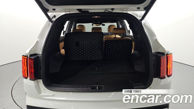 Kia Sorento HEV 1.6 2WD — photo 1 of 32