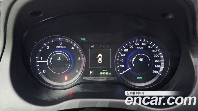 Hyundai Grandeur HG220 Diesel Premium — photo 1 of 20