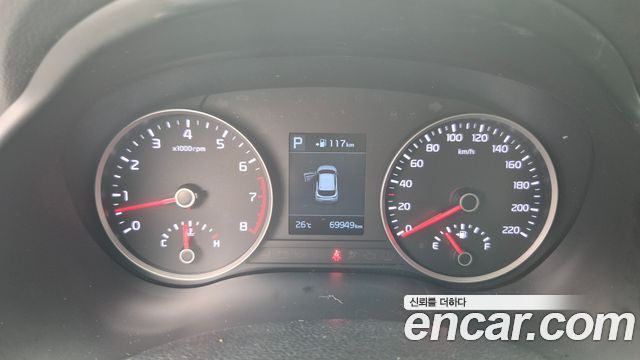 Kia Stonic 1.4 — photo 1 of 17